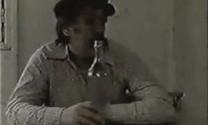 گروه فیلم سوپر با مادر دانشجویی