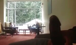 لعنتی در کلیپ سکس مادر با پسرش آشپزخانه اداری